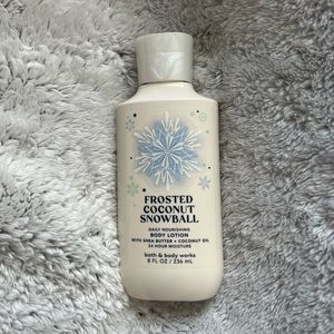 Bath & Body Works Frosted Coconut Snowball Body Lotion